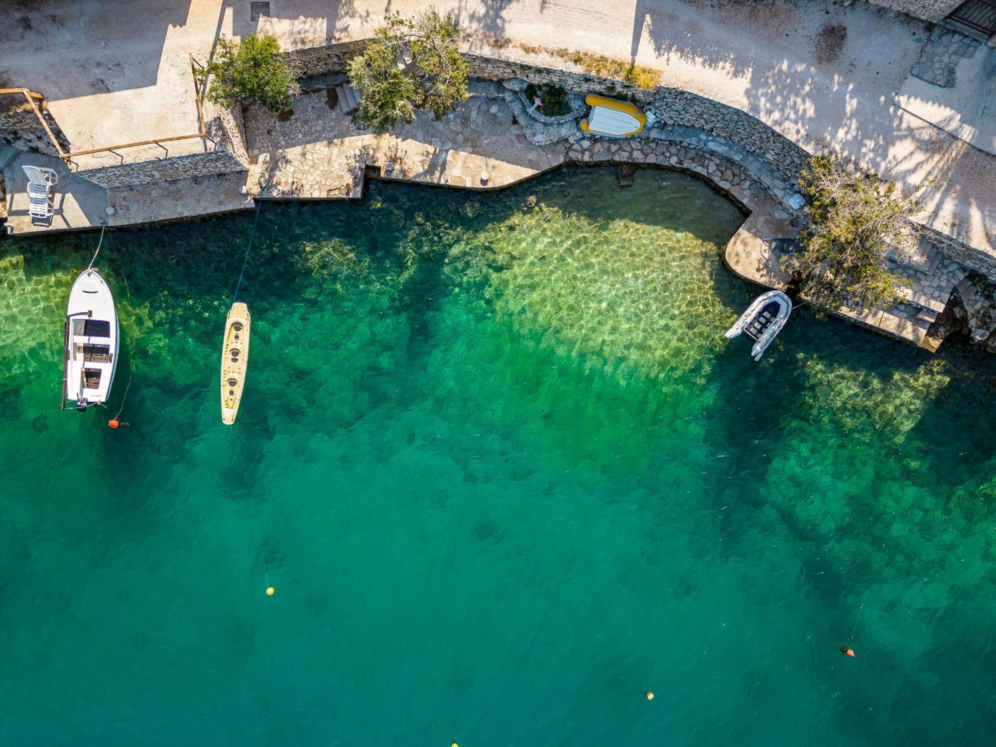 Vila Tudor Bobovisca Bagian luar foto